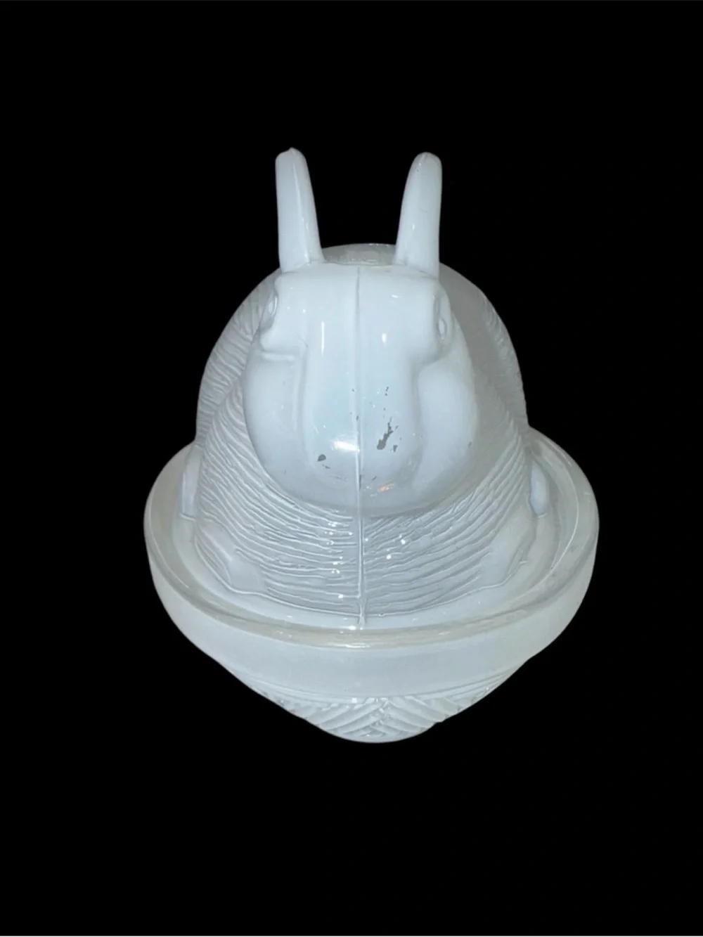 White‎ Glass Bunny Rabbit On Nest Dish